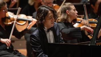 Japanischer YouTube-Star in der Philharmonie bejubelt