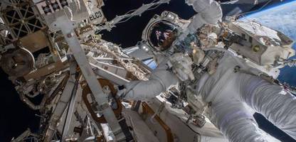 iss-jubiläum: seit 25 jahren leben menschen dauerhaft im all – aber keiner feiert das