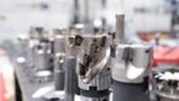 Konjunkturschwäche und Zölle: Maschinenbau-Aufträge brechen im September ein