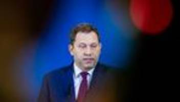 stahlindustrie: lars klingbeil fordert stopp aller stahlimporte aus russland