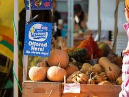 für den monat november: trump kürzt bedürftigen zuschüsse für lebensmittel