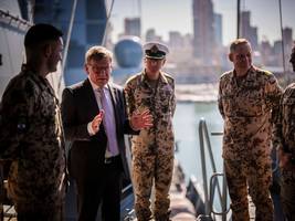 abschiebungen: die union fremdelt mit ihrem eigenen außenminister