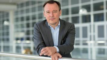 Preisgeld deutlich erhöht: Hamburger Autoren belohnen Tausendsassa