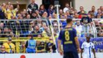 DFB-Pokal: Wegen rassistischer Äußerungen: Strafen für Lok Leipzig
