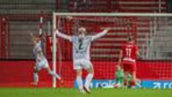 Fußball-Bundesliga: Wolfsburgerinnen verhindern Ausrutscher bei Aufsteiger Union
