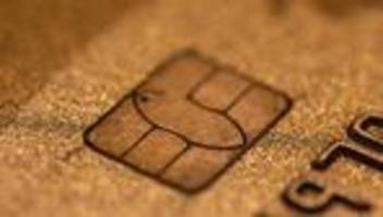 Geldwäsche: Internationale Ermittler gehen gegen Kreditkartenbetrüger vor