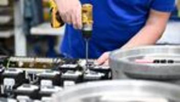 kfw-mittelstandspanel: deutschlands mittelstand beschäftigt so viele menschen wie nie zuvor