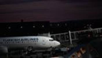 Nach Wartezeit in Pakistan: Afghanen mit Aufnahmezusage in Deutschland angekommen