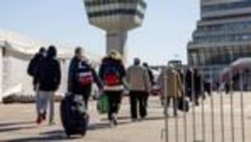 Nach dem Überfall Russlands auf die Ukraine: Rund die Hälfte der ukrainischen Geflüchteten in Deutschland arbeitet