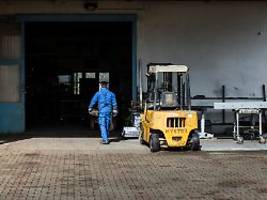 bürokratie, hohe kosten, us-kurs: mittelstand kämpft trotz beschäftigungsrekord mit problemen