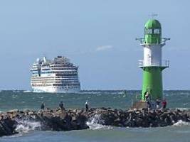 Fast 600.000 Passagiere: AIDA beendet mit der Diva die Kreuzfahrt-Hauptsaison in Warnemünde