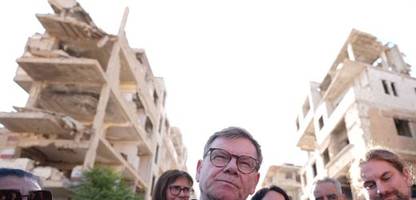 Syrien - Lamya Kaddor: »Der Innenminister schaut nur darauf, wie er Leute loswerden kann«