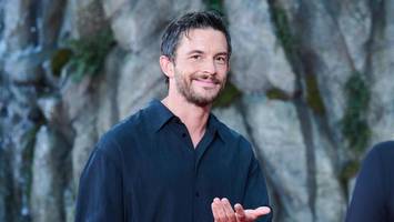 Jonathan Bailey ist „Sexiest Man Alive“ – und schreibt damit Geschichte