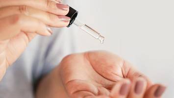 Wofür sind Niacinamide gut? Experte erklärt Trend-Wirkstoff