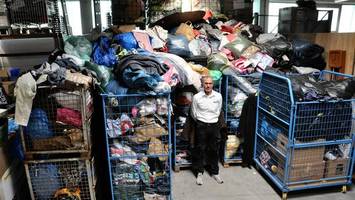 „komplett erschöpft“: hempels nimmt keine altkleider mehr an