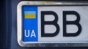 Ukrainische Autos auf Hamburgs Straßen – Versicherung ungewiss