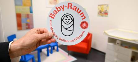 „Baby-Räume“ der Stadt Augsburg: Orte zum Füttern und Wickeln
