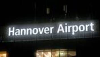 Luftverkehr: Drohne am Flughafen Hannover - Sperrung