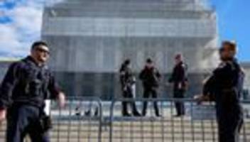 US-Regierung: Supreme Court stellt kritische Fragen zu Trumps Zöllen