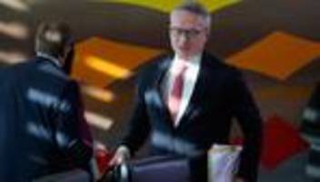 Wirtschaft: Bundeskabinett beschließt acht Gesetzesentwürfe zum Bürokratieabbau