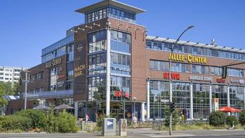 so soll das allee-center in lichtenberg gerettet werden