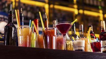 Tragisches Ende einer Feier: Junge Mutter stirbt nach Alkohol-Challenge