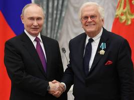 Moskau: Pianist Justus Frantz erhält im Kreml Freundschaftsorden von Putin