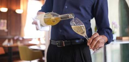 arbeitsrechts-professor hinterfragt beschlossene mindestlohnerhöhung