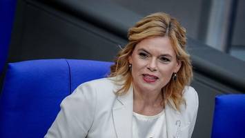 klöckner verurteilt angriff auf auto von afd-politiker scharf