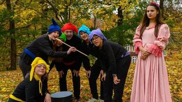 Weihnachtsmärchen 2025: Diese zauberhaften Stücke werden aufgeführt