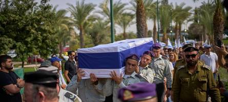 Von Hamas übergebene Geisel-Leiche als Soldat identifiziert