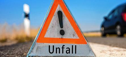 Fahrbahn gesperrt: Mehrere Autos kollidieren auf der A8