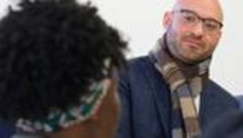 Aufnahme von Flüchtlingen: Neues Gesetz soll Kommunen bei Integration entlasten