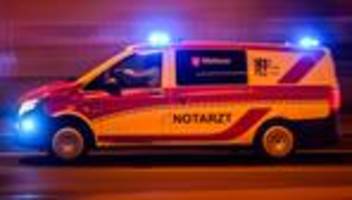 Dresden: Verletzter Arbeiter wird mit Kran aus Baugrube gerettet