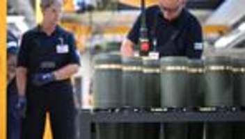 Panzer, Artillerie & Munition: Rheinmetall verbucht einen Rekord nach dem anderen