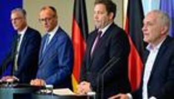 stahlgipfel: friedrich merz sieht stahlindustrie in existenzbedrohender krise