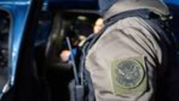 Trumps Migrationspolitik: Festnahme im Kindergarten: Kritik am ICE-Einsatz in Chicago