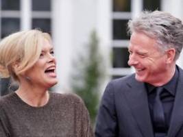 berlin tag & macht: moderator sucht frau: love island im regierungsviertel