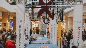 Atrium wird Arena: Hier läuft das Finale der „Ninja Parcours Tour“