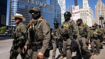 USA: Bundesbeamte stürmen Kita – Verhaftung vor den Augen der Kinder