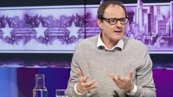 „Maischberger“: Comedian Vince Ebert verteidigt Stadtbild-Aussage – „Realität“