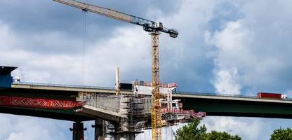 Autobahnbrücken: Bundesverkehrsminister Patrick Schnieder schafft weniger als die Hälfte der nötigen Sanierungen