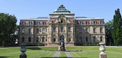 BGH-Verhandlung: Wie lange darf die Schufa beglichene Schulden speichern?