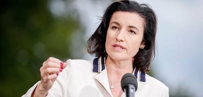 dorothee bär: im »indianer«-kostüm zu fasching? für die csu-politikerin »überhaupt kein problem«