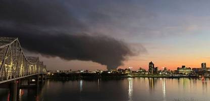 Flugzeugabsturz in Kentucky: Ein Triebwerk der UPS-Unglücksmaschine geriet beim Start in Brand