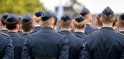 wehrdienst-debatte: cdu-experte spricht sich für flächendeckende musterung aus