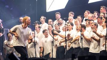 Warum die Hamburger Goldkehlchen jetzt die Hosen runterlassen