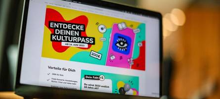 buchhandel profitiert, theater und museen bleiben auf der strecke: kulturpass in augsburg