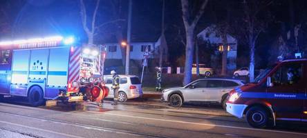 Feuer bricht auf Balkon aus: Feuerwehr-Einsatz in der Thommstraße