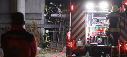 Feuerwehreinsatz am Hotelturm: Unrat brennt im Kongressparkhaus